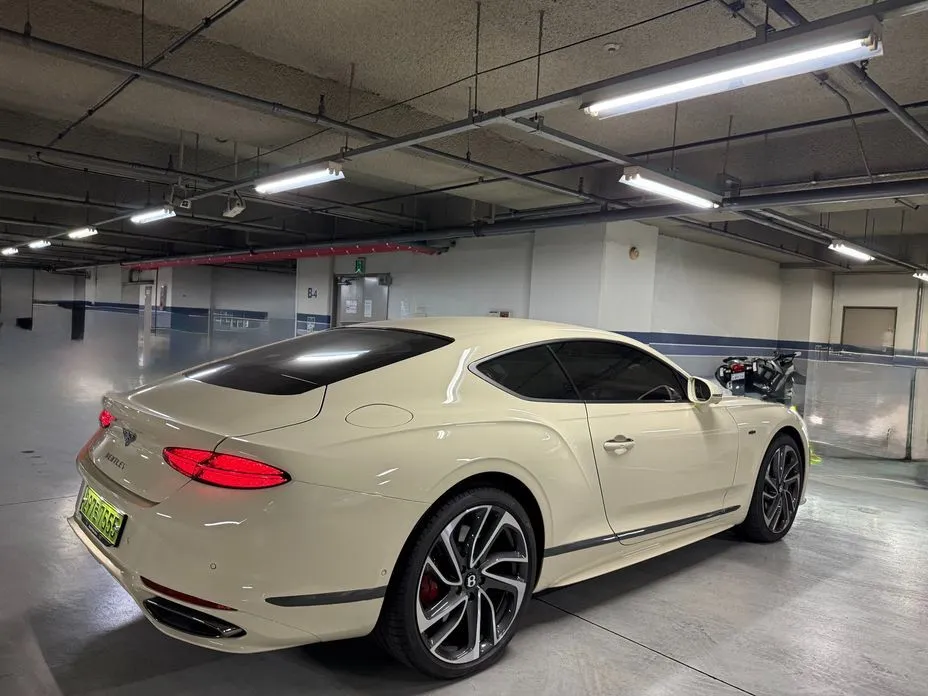 Bentley Continental — фото 3