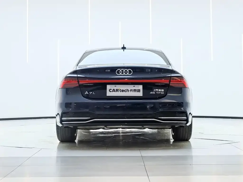 Audi A7L — фото 9