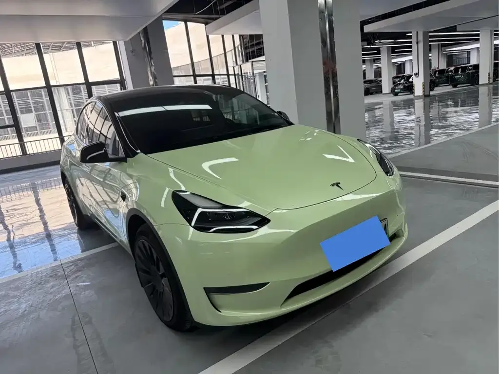 Tesla Model Y — фото 6