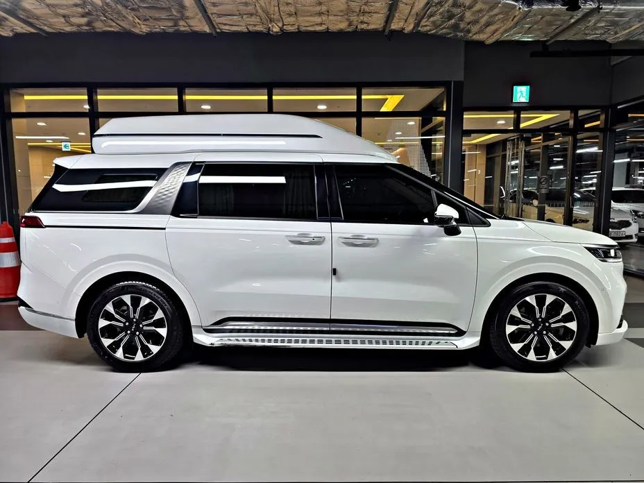 Kia Carnival — фото 10