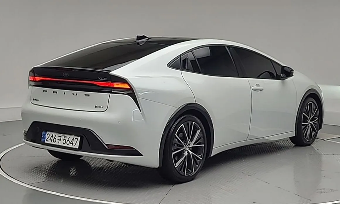 Toyota Prius — фото 2