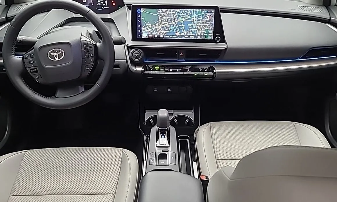 Toyota Prius — фото 8