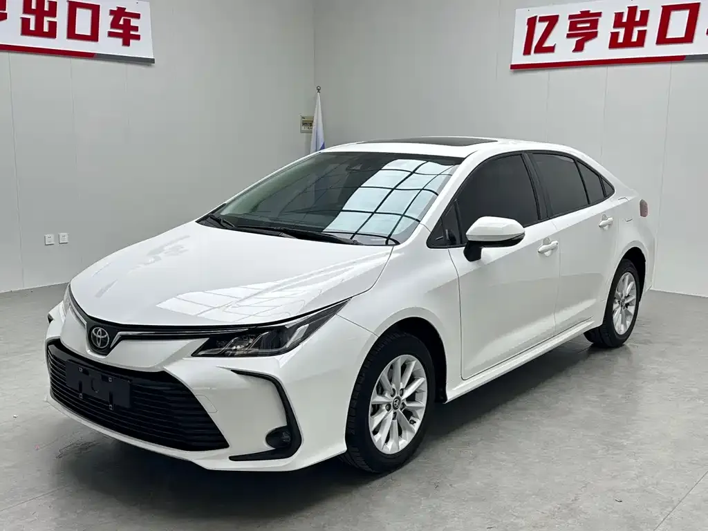 Toyota Corolla — фото 1