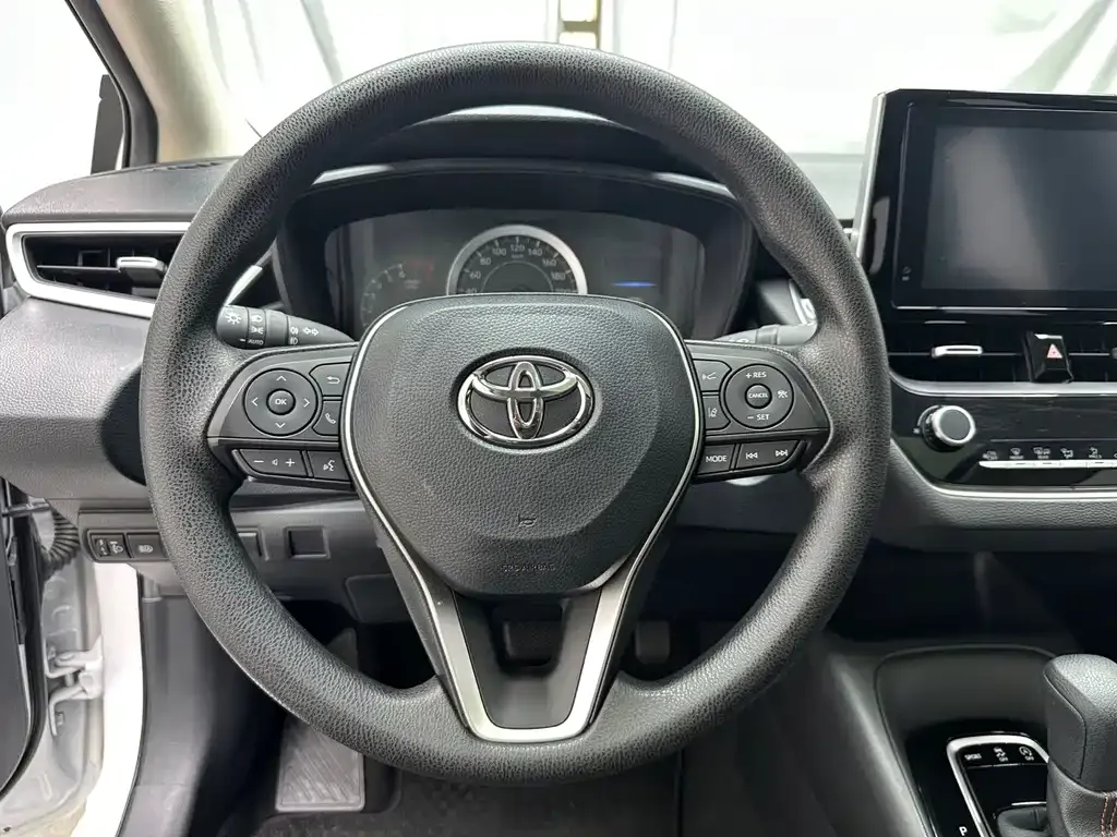 Toyota Corolla — фото 6