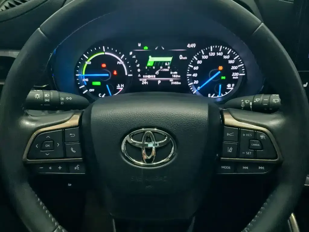 Toyota Highlander — фото 2