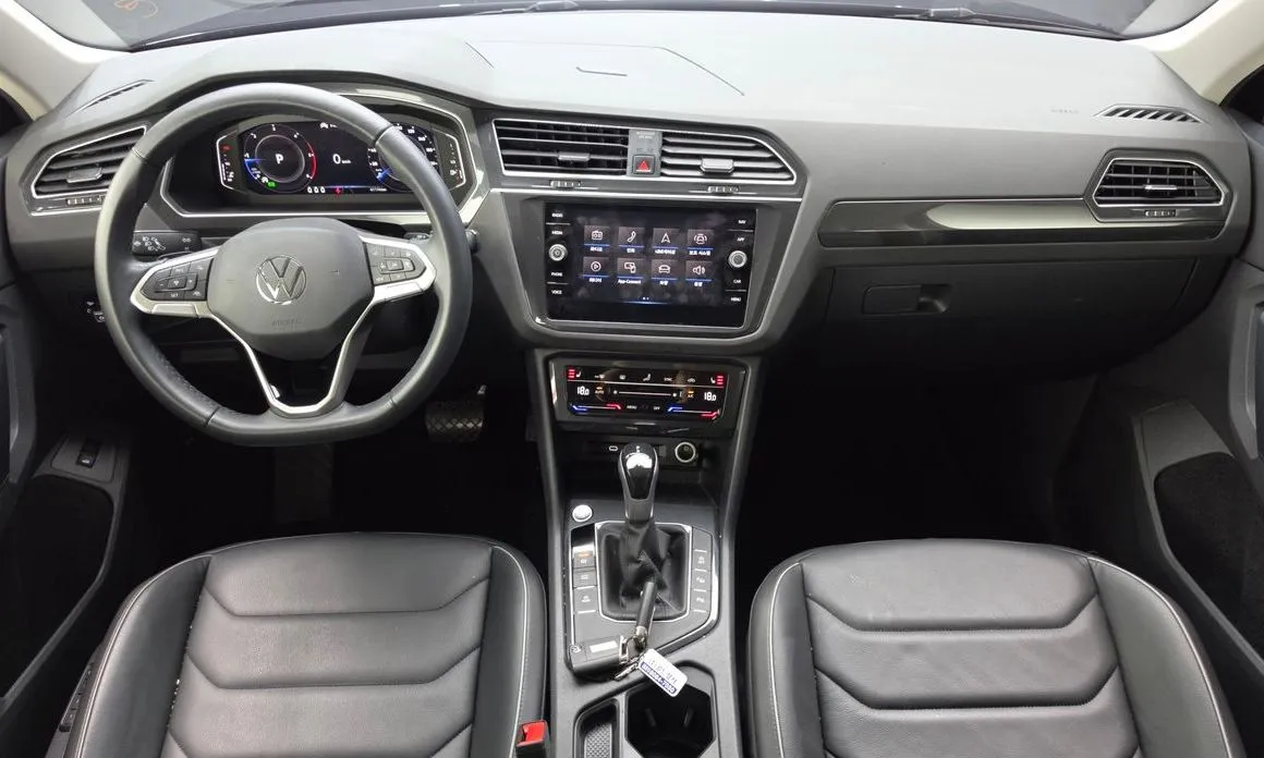 Volkswagen Tiguan — фото 7