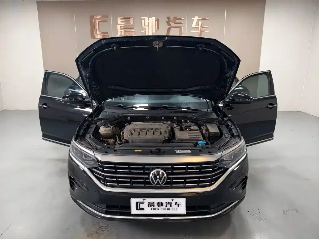Volkswagen Passat — фото 10