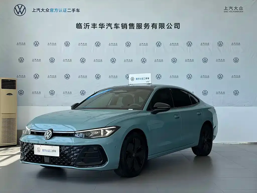 Volkswagen Passat — фото 1