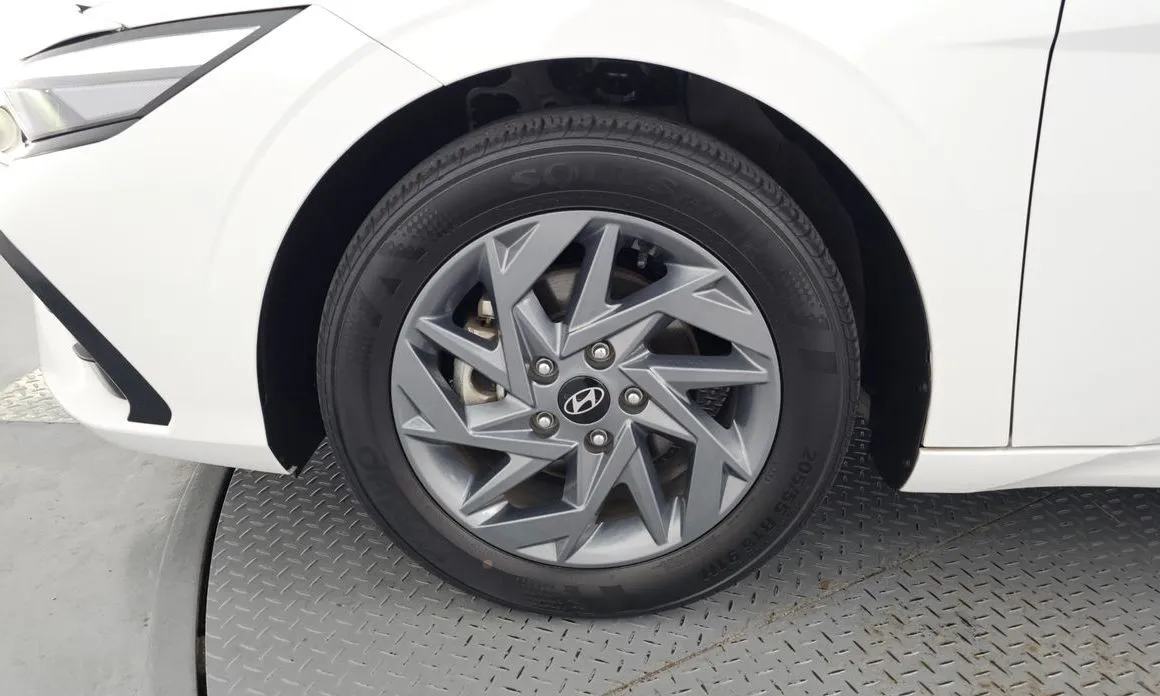 Hyundai AVANTE — фото 6
