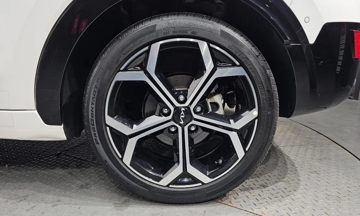 Kia Niro — фото 10