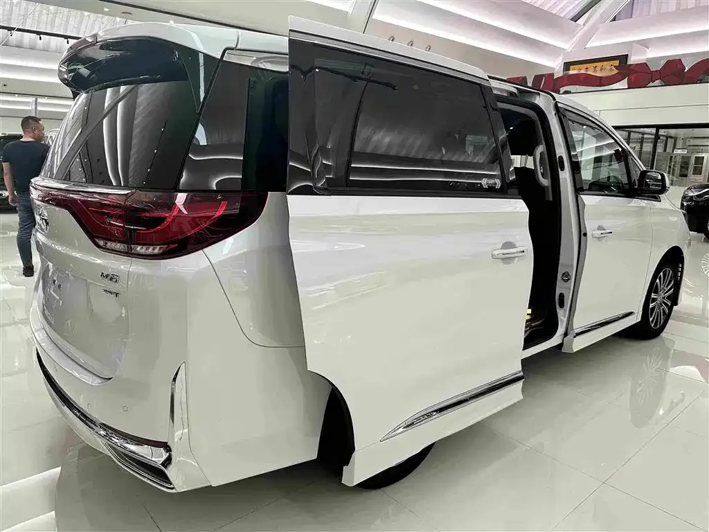 GAC Motor Trumpchi M8 — фото 6