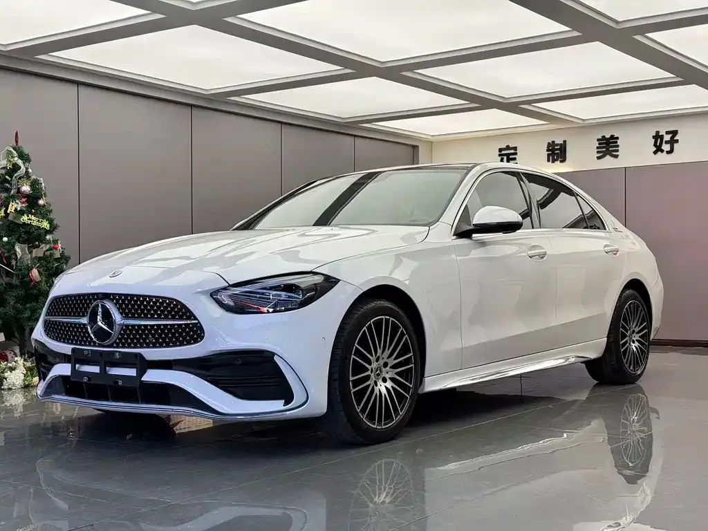 Mercedes-Benz C-Class — фото 1