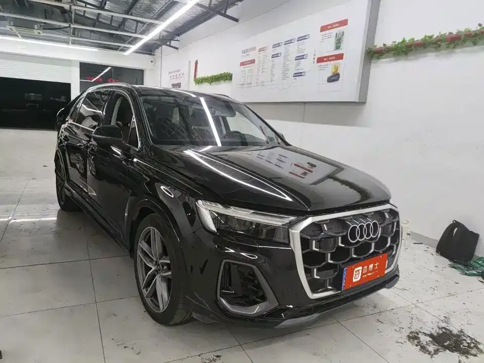 Audi Q7 — фото 2