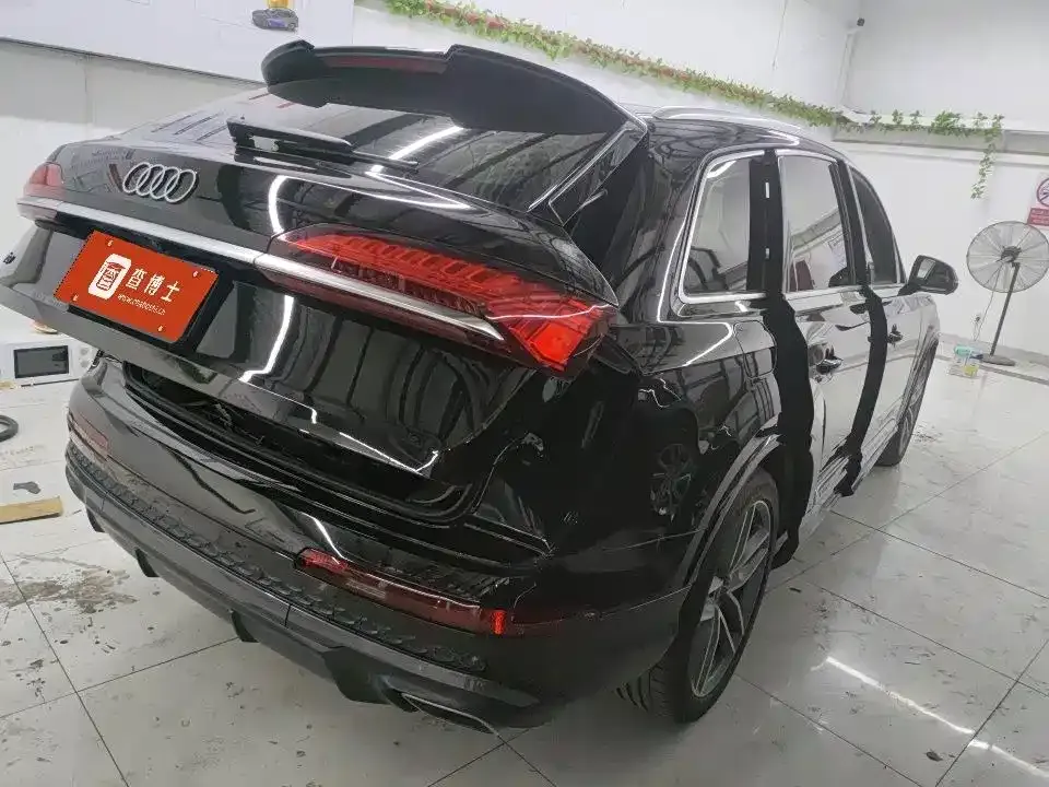 Audi Q7 — фото 5
