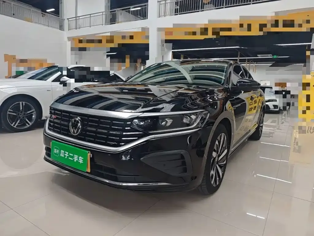 Volkswagen Passat — фото 1