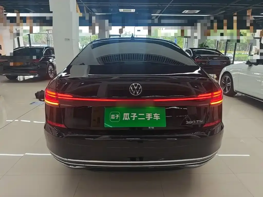 Volkswagen Passat — фото 2