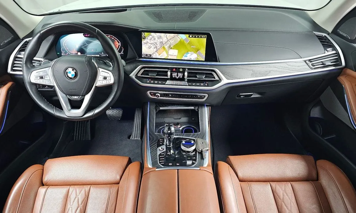 BMW X7 — фото 10