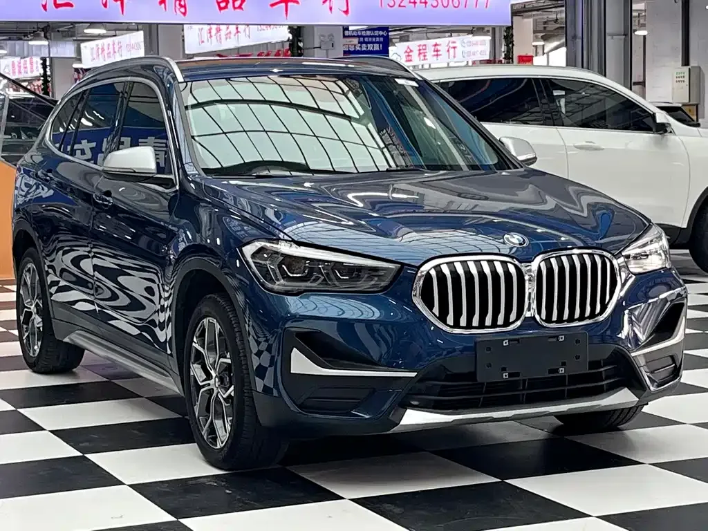 BMW X1 — фото 7