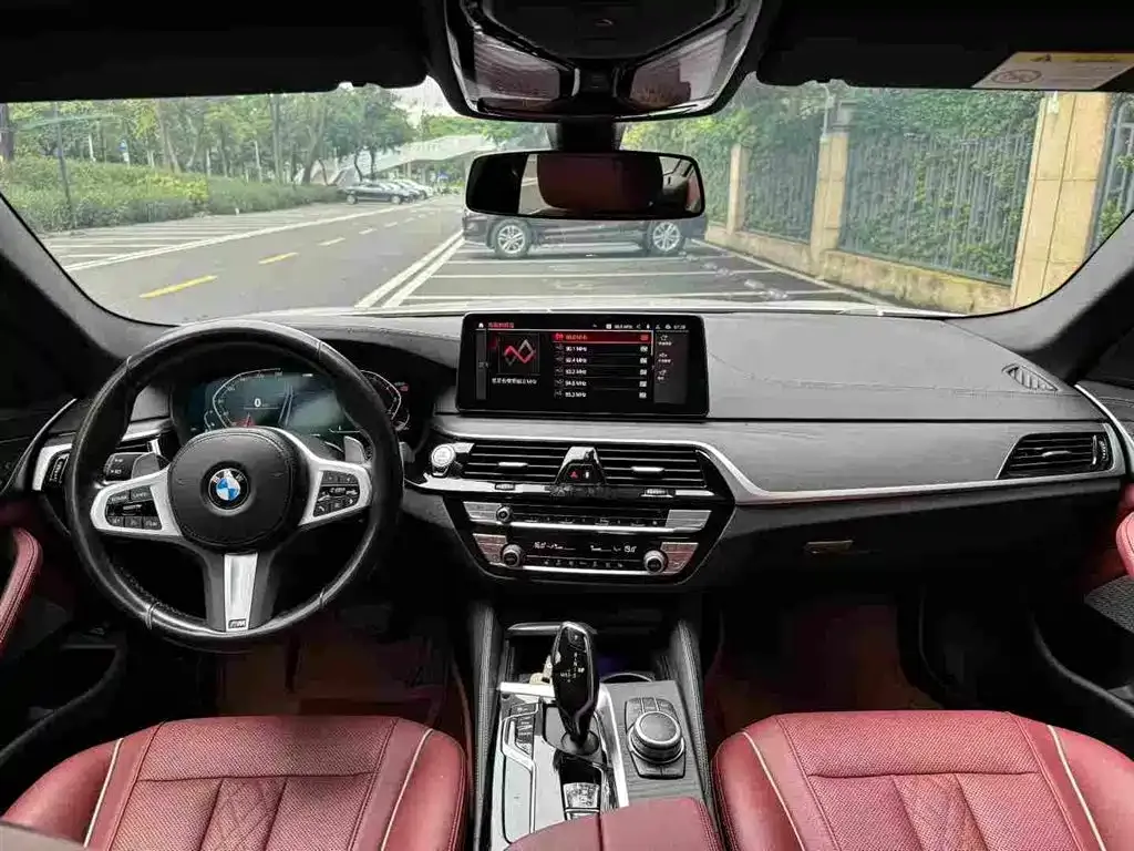 BMW 5 Series — фото 7