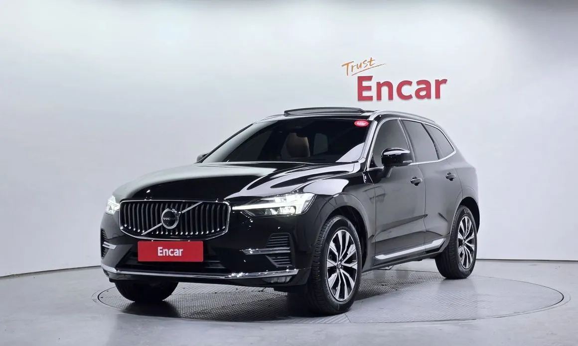 Volvo XC60 — фото 1