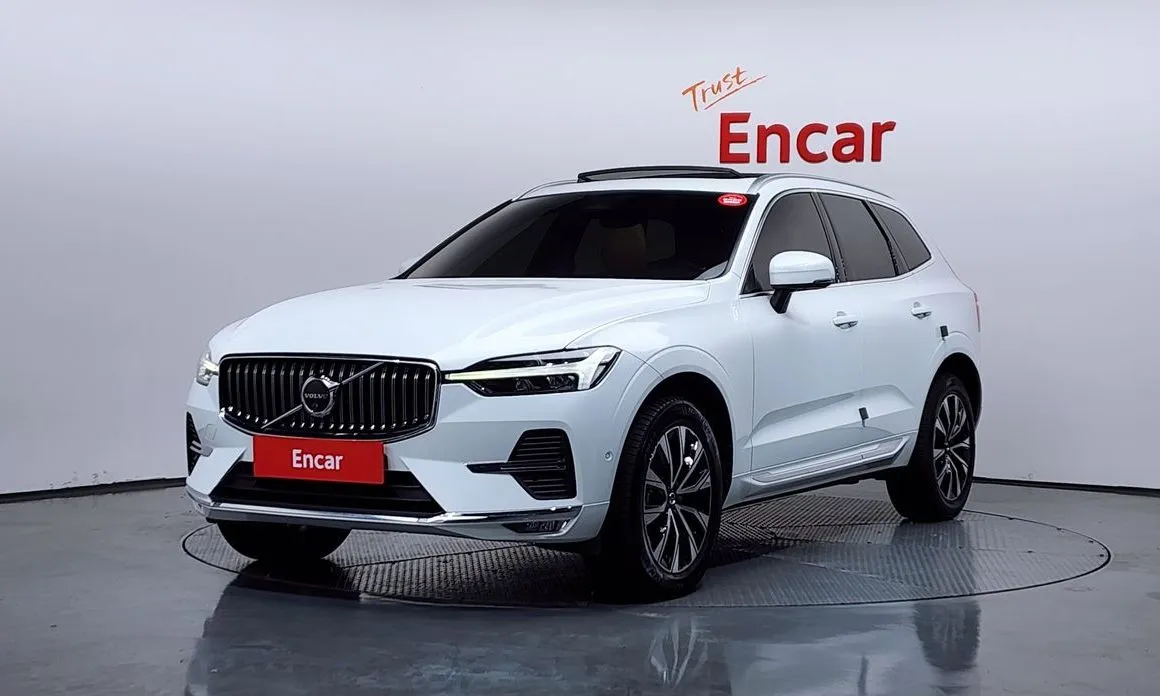 Volvo XC60 — фото 1