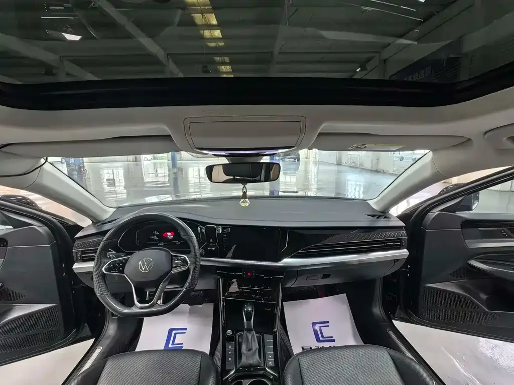 Volkswagen Passat — фото 7