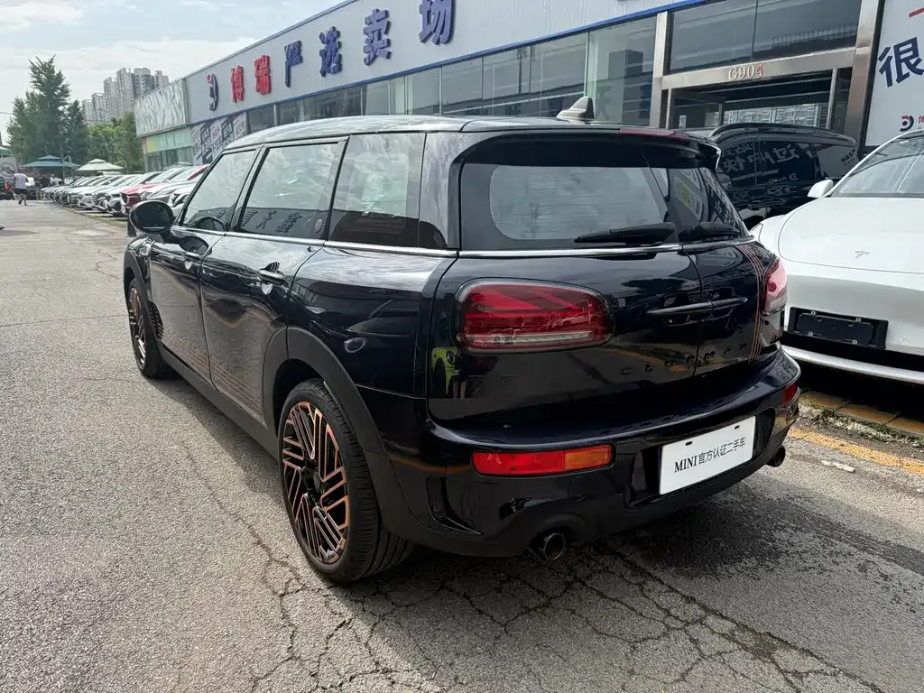 MINI Clubman — фото 5
