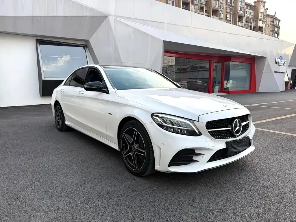 Mercedes-Benz C-Class — фото 10