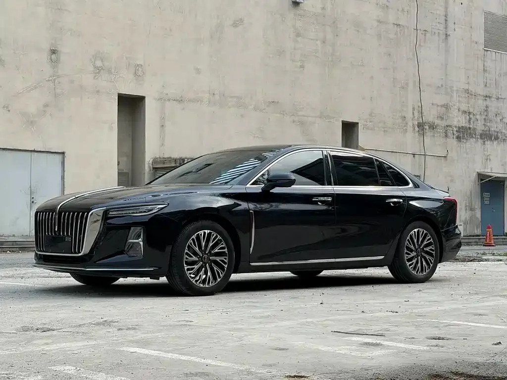 Hongqi H5 — фото 1
