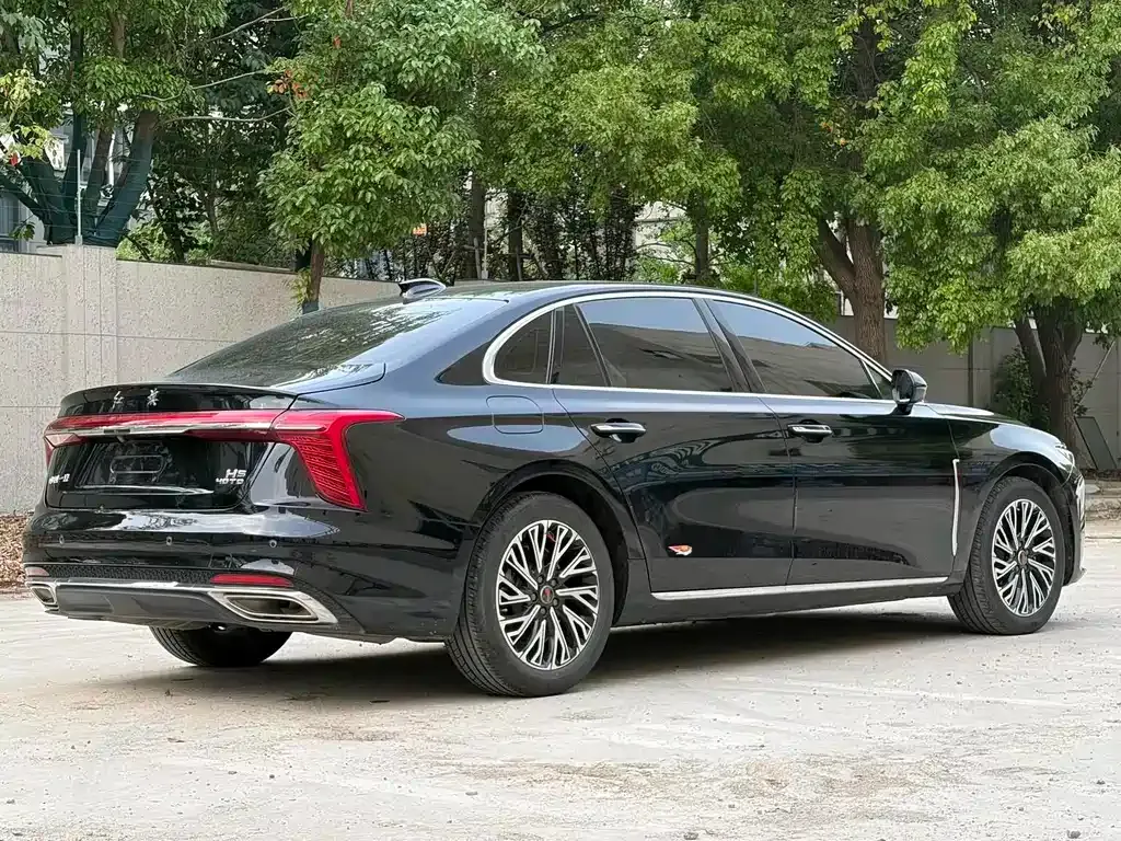 Hongqi H5 — фото 10