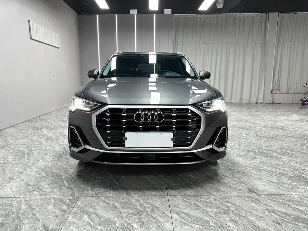Audi Q3 — фото 8