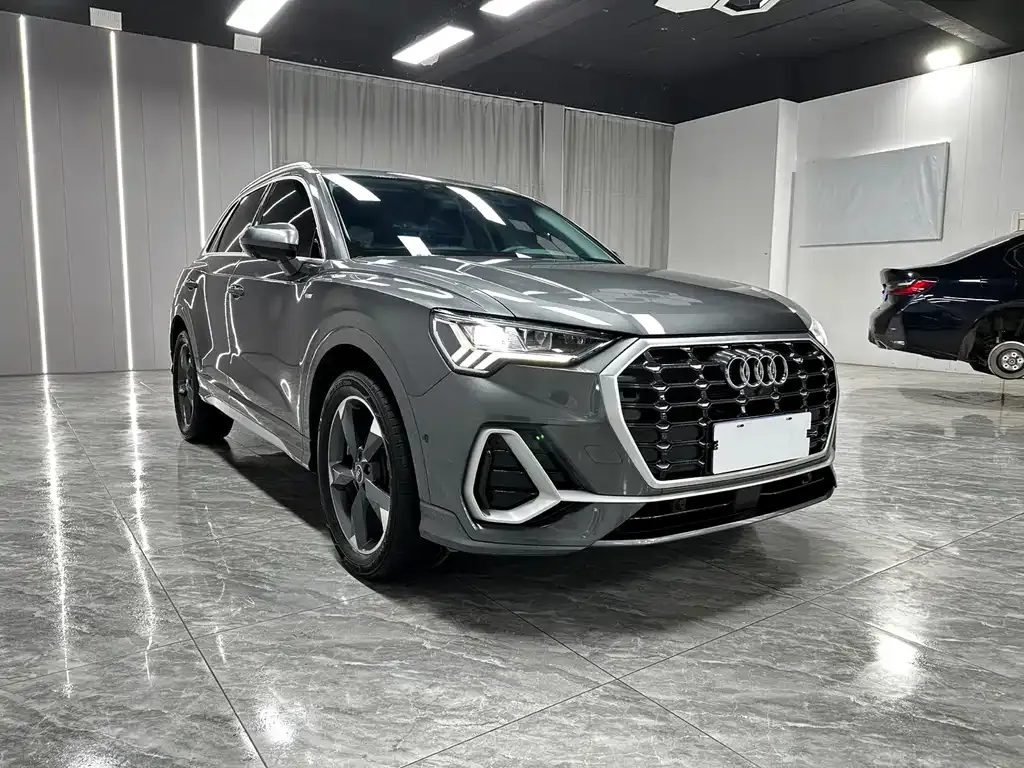 Audi Q3 — фото 9
