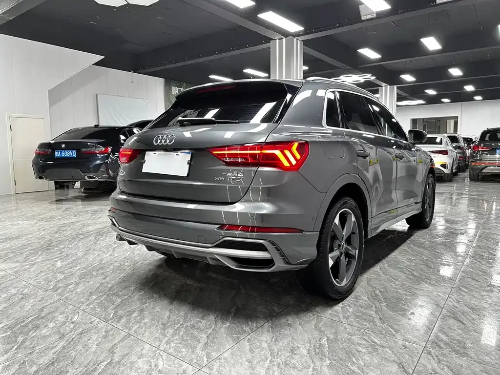 Audi Q3 — фото 7