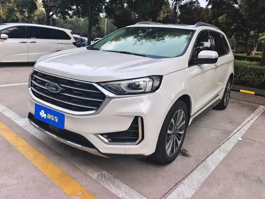 Ford Edge — фото 1