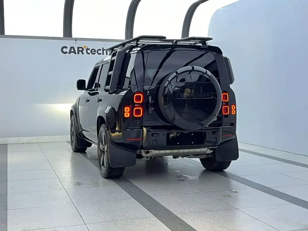 Land Rover Defender — фото 8