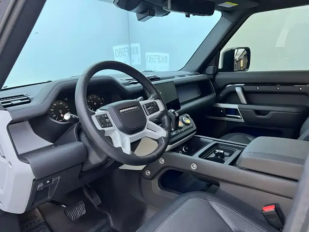 Land Rover Defender — фото 5