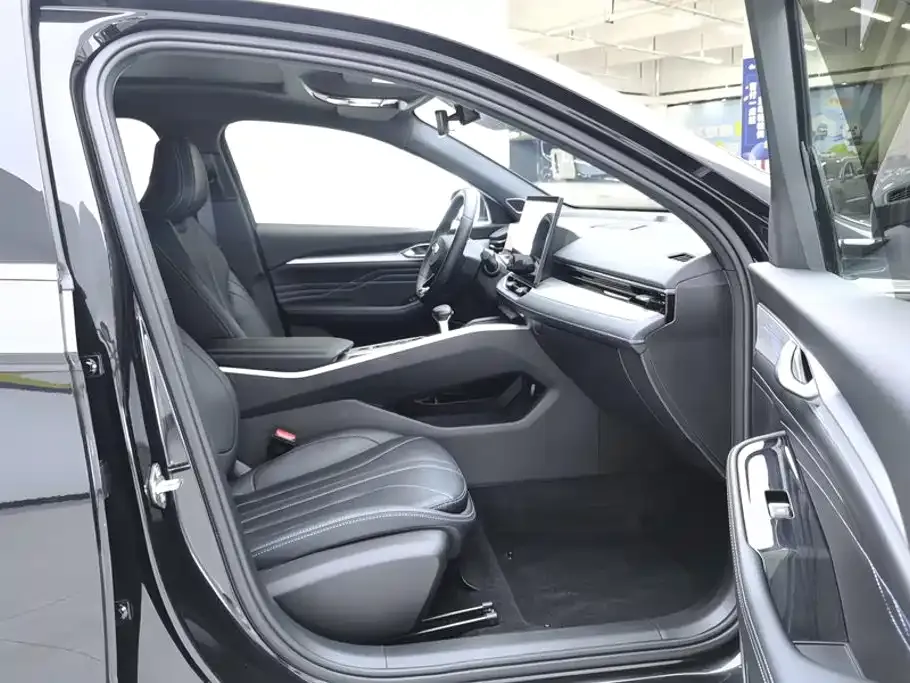 Geely Xingrui — фото 8