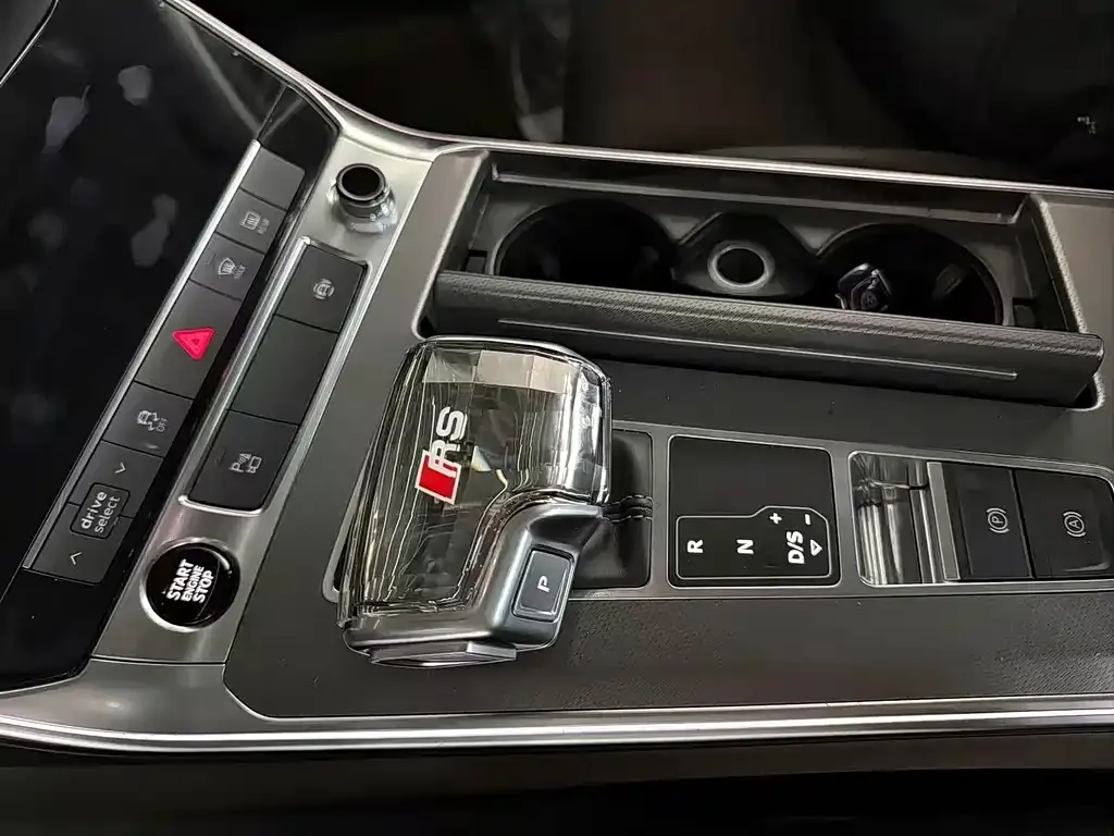 Audi A7L — фото 3