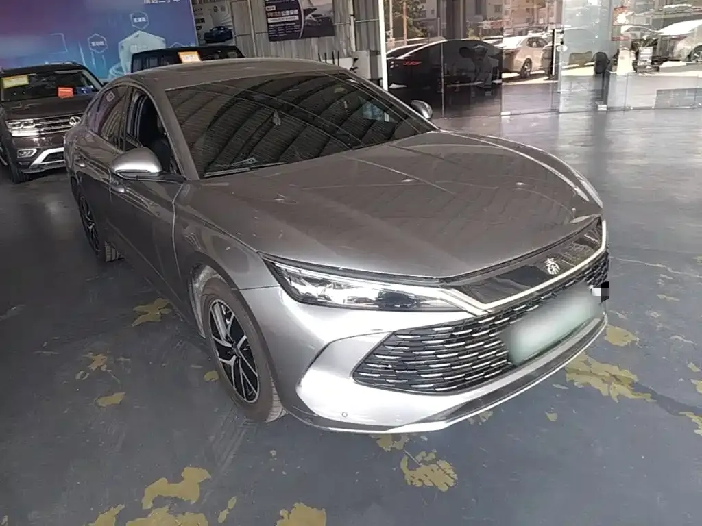 BYD Qin L — фото 9