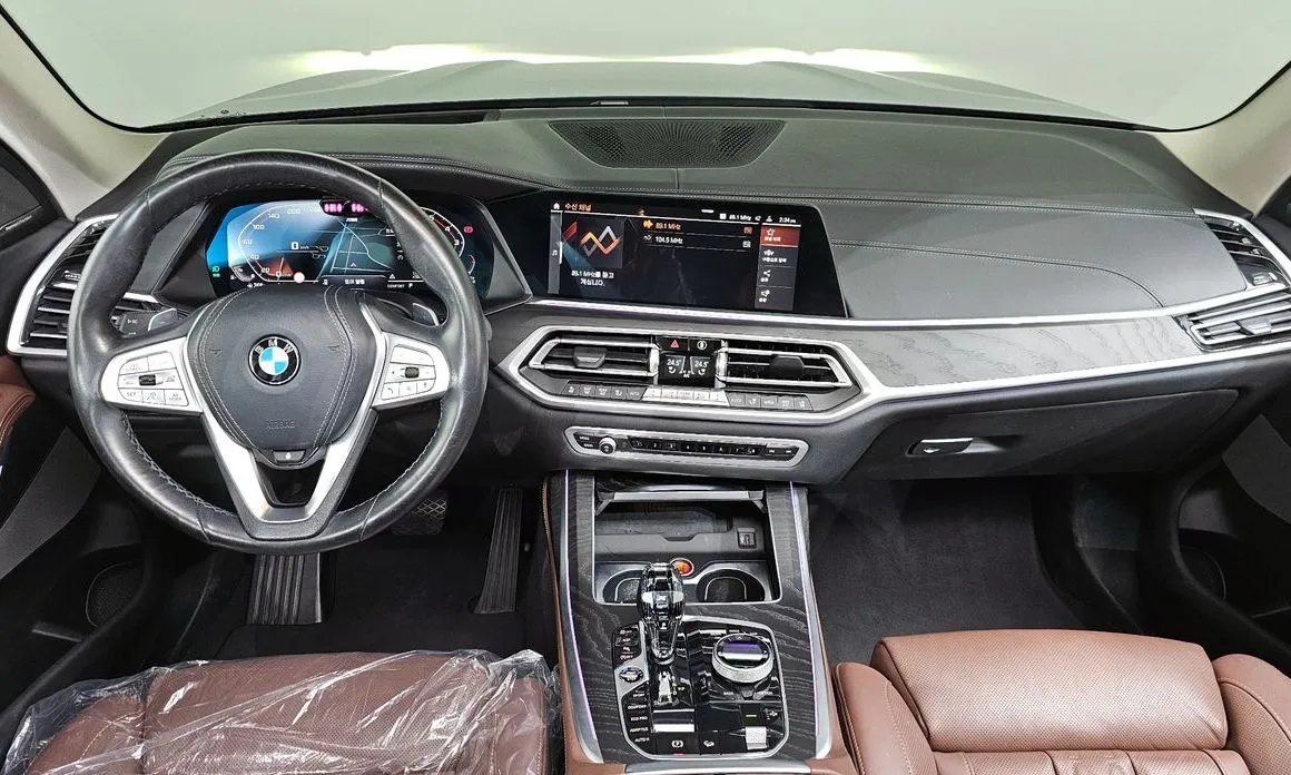BMW X7 — фото 10