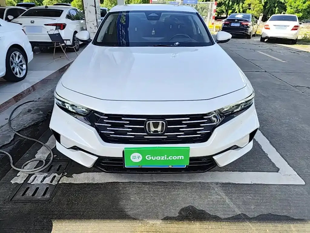 Honda Accord — фото 6
