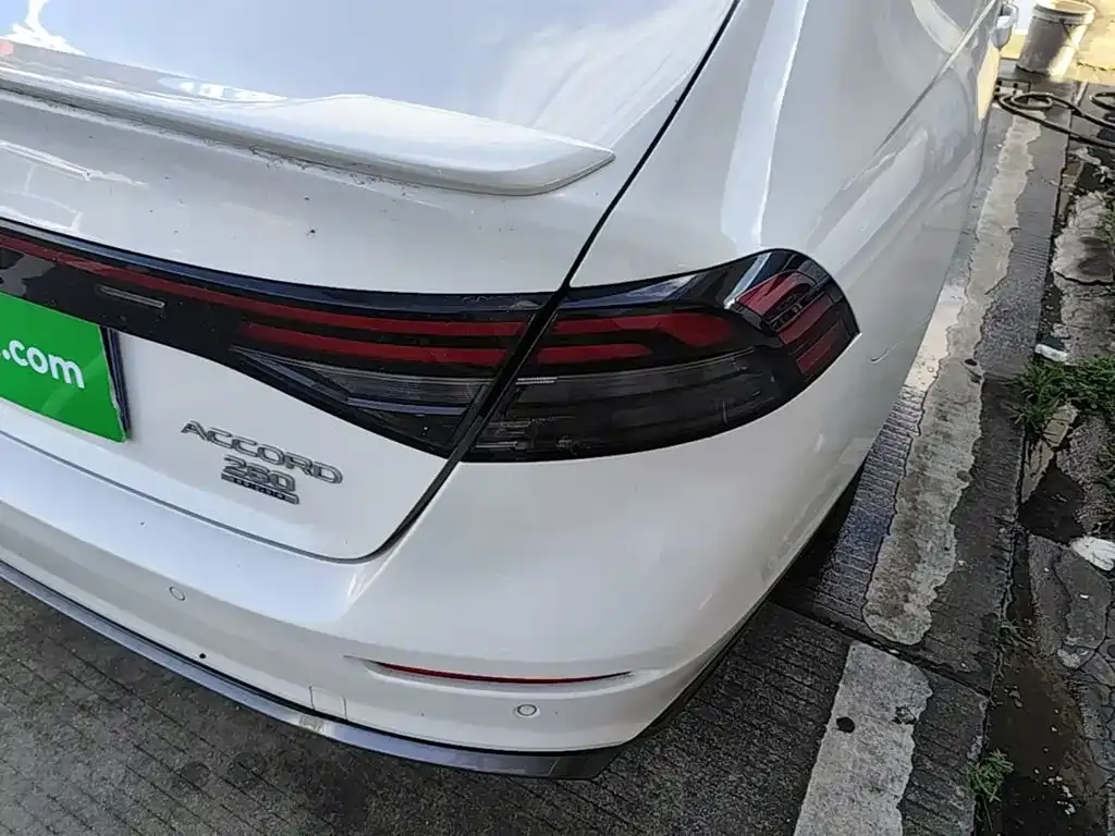 Honda Accord — фото 5