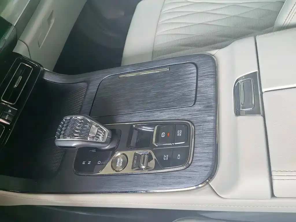 GAC Motor Trumpchi GS8 — фото 9