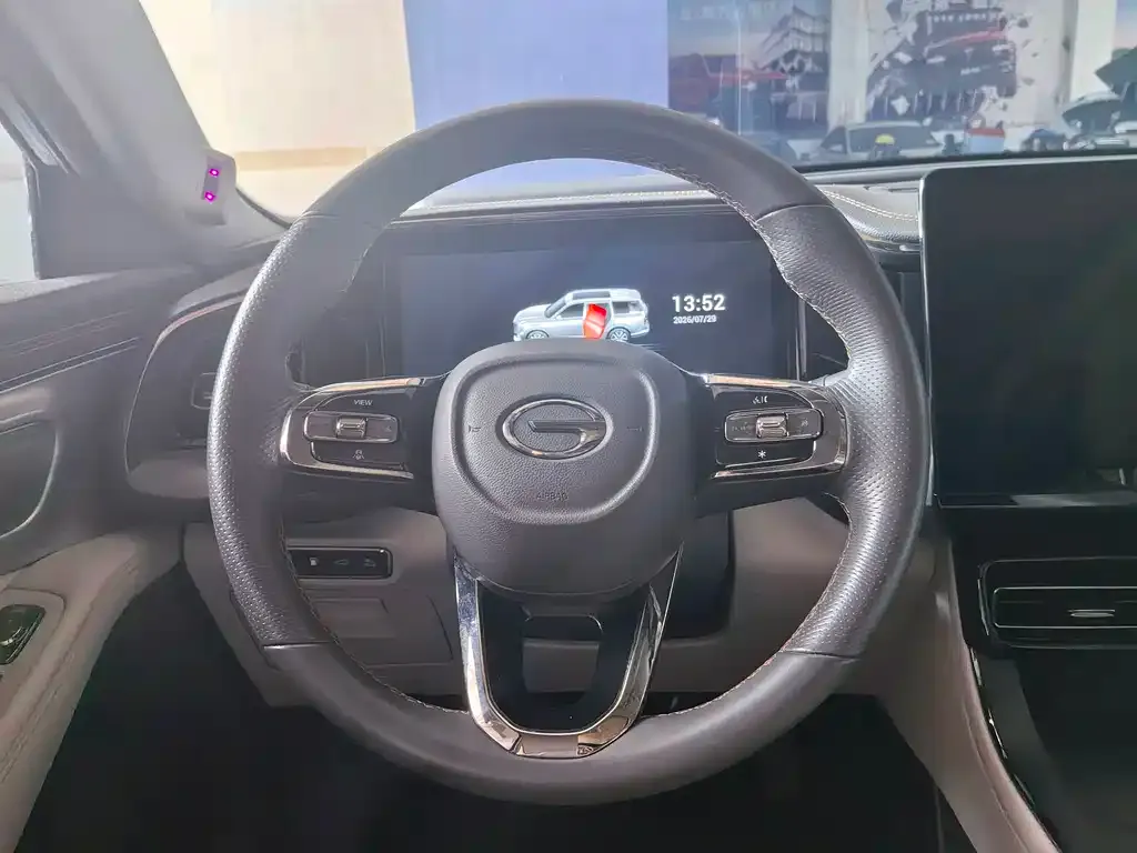 GAC Motor Trumpchi GS8 — фото 3