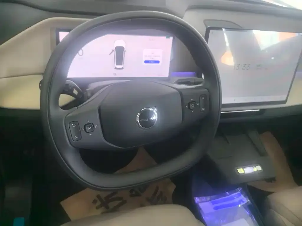 Volvo XC70 Plug-in Hybrid — фото 5