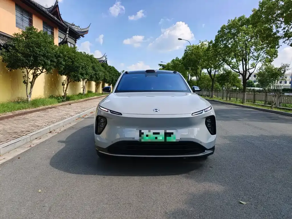 NIO EC6 — фото 8