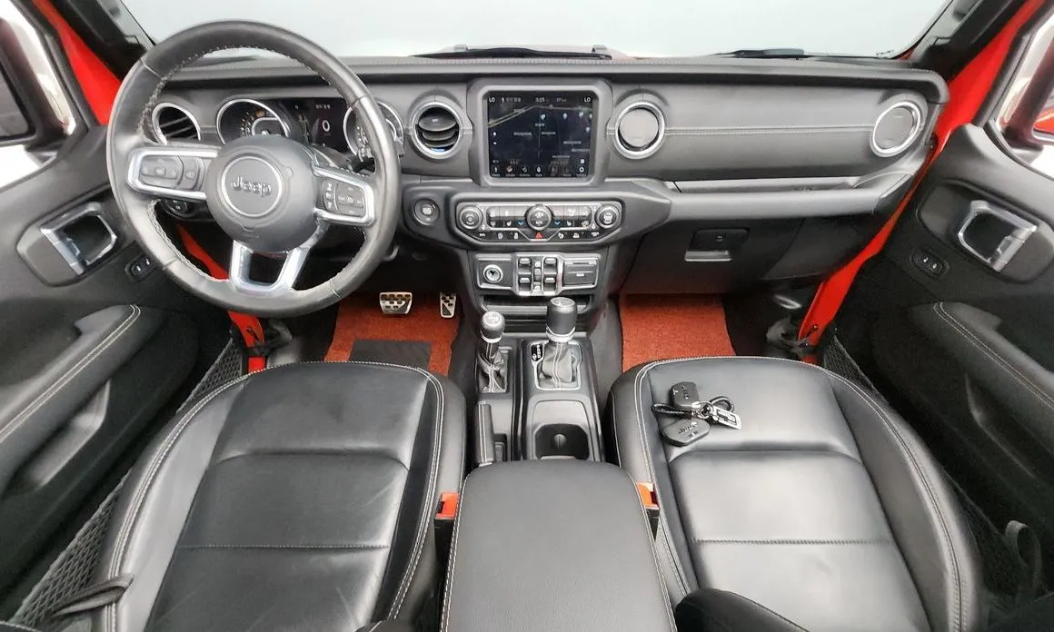 Jeep Wrangler — фото 9