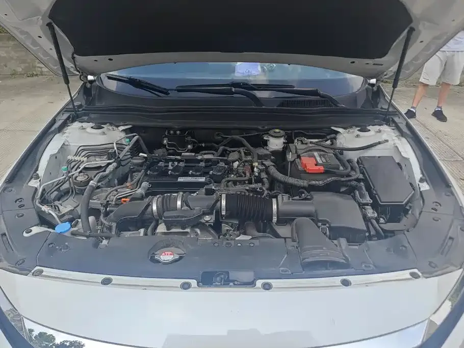 Honda Accord — фото 3