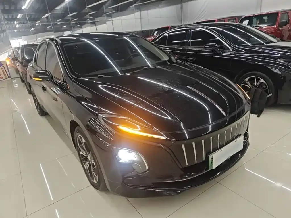 Hongqi E-QM5 — фото 8