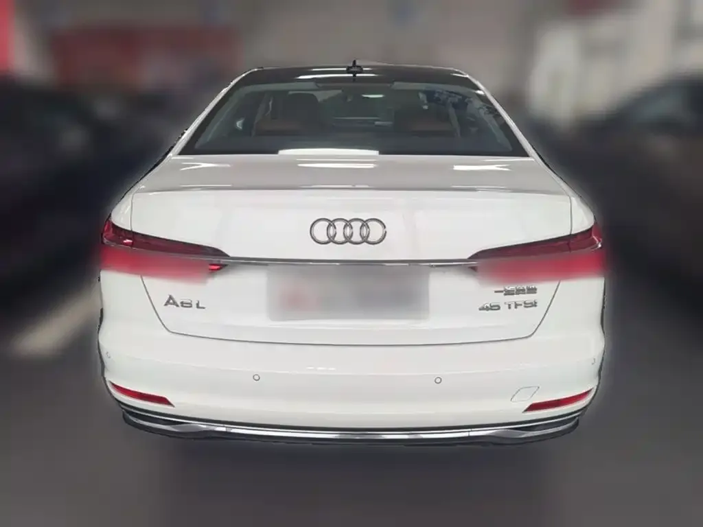 Audi A6L — фото 7